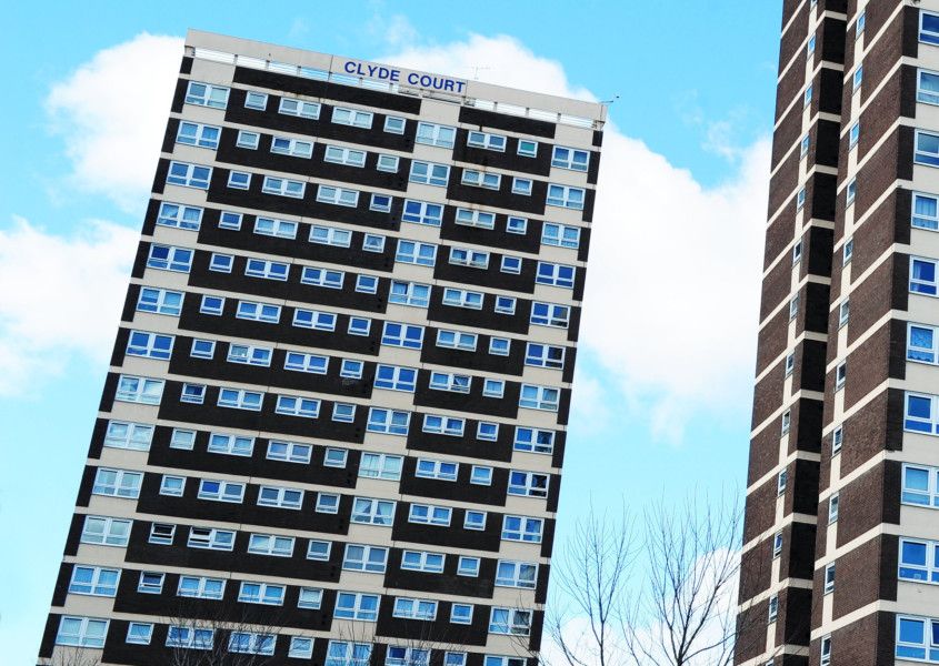 Hundreds of Leeds social housing tenants enjoy free Wifi